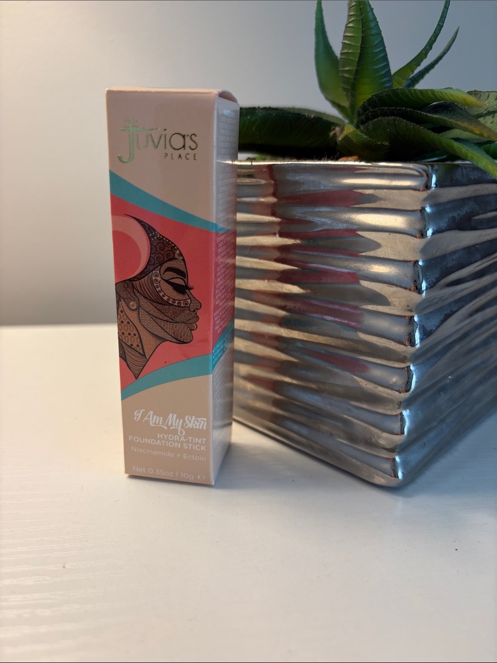 Juvia's Place I Am My Skin Hydra-Tint Foundation Stick — 20 Lima